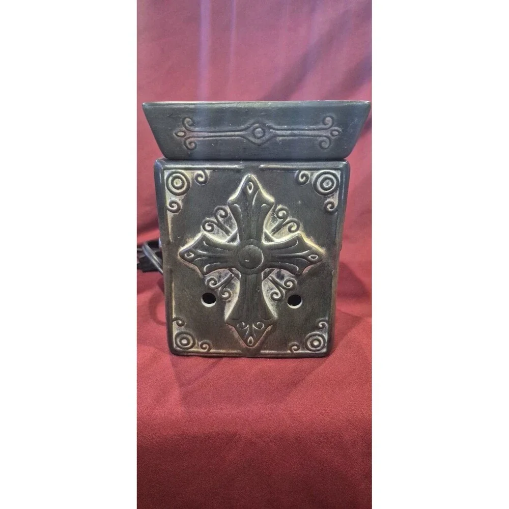 Scentsy Hope Cross Celtic Charity Full Size Wax Warmer Retired Rustic Lighted